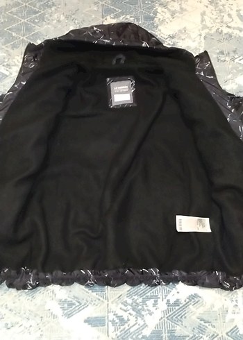 Siyah Kapüşonlu erkek Kışlık Mont - Görsel 3