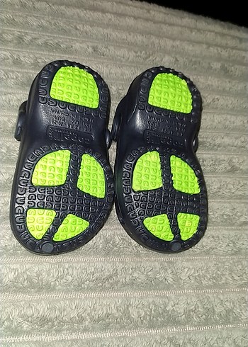 Erkek Çocuk Siyah-Yeşil Kaydırmaz Terlik - Görsel 3