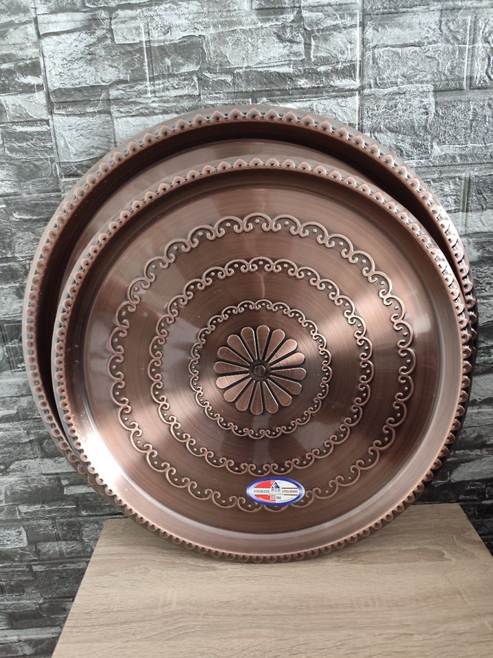 Kahverengi İşlemeli Parlak Tabak - Görsel 2