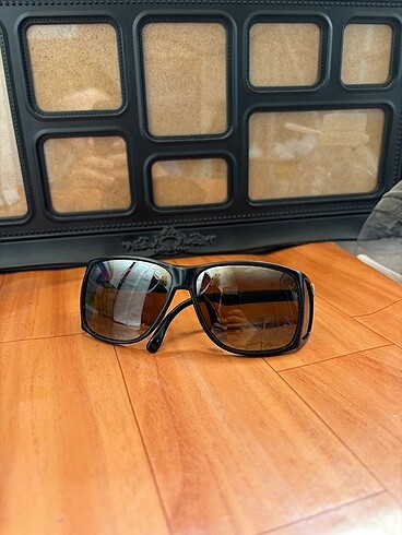 Ysl Yves Saint Laurent güneş gözlüğü