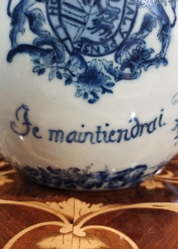 İngiliz markali Kraliyet Arması Porselen Dev Vazo - Görsel 3