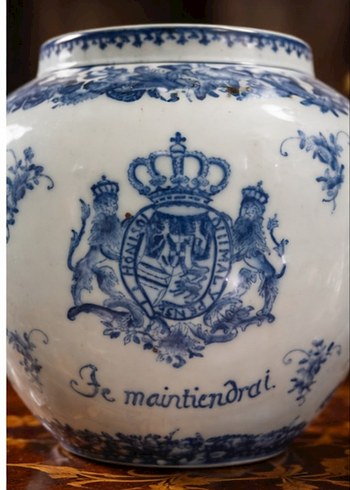 İngiliz markali Kraliyet Arması Porselen Dev Vazo - Görsel 6