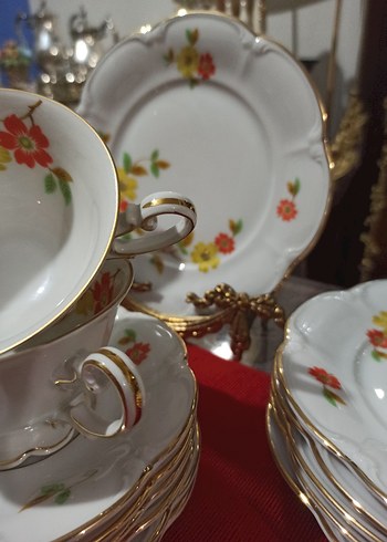 1950 ,li Almaniya,Çiçek Desenli Beyaz Porselen Çay Fincanı Seti. - Görsel 3