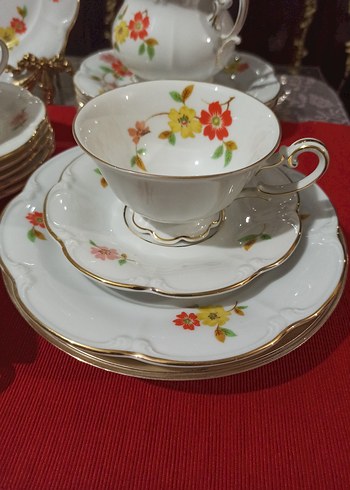 1950 ,li Almaniya,Çiçek Desenli Beyaz Porselen Çay Fincanı Seti. - Görsel 5