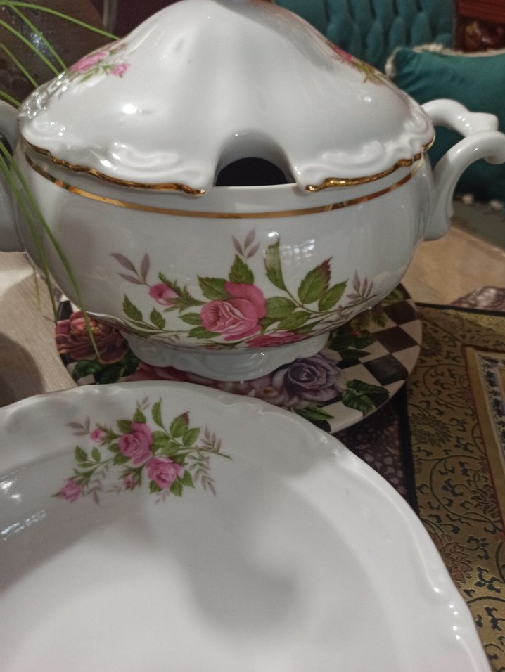 Bavariya ,Çiçek Desenli Beyaz Porselen Yemek Takımı 21 adt - Görsel 4