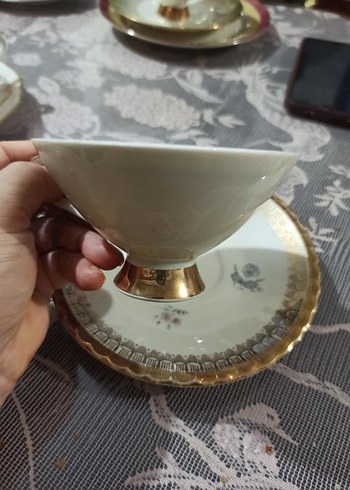 Apman ,Çiçek Desenli İnce Porselen Cay Fincani  ve Tabak - Görsel 3