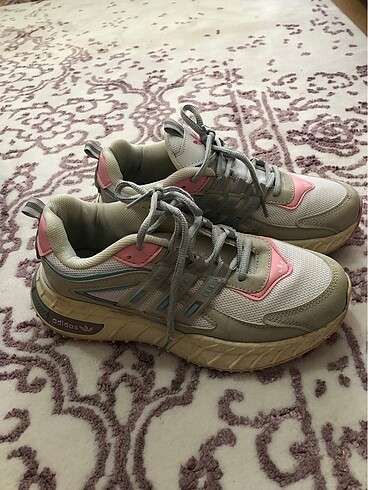Adidas bayan spor ayakkabı