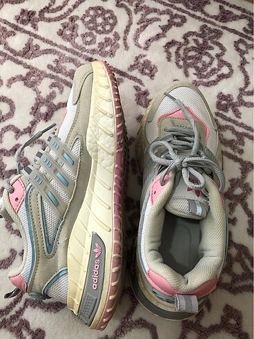 39 Beden Adidas bayan spor ayakkabı