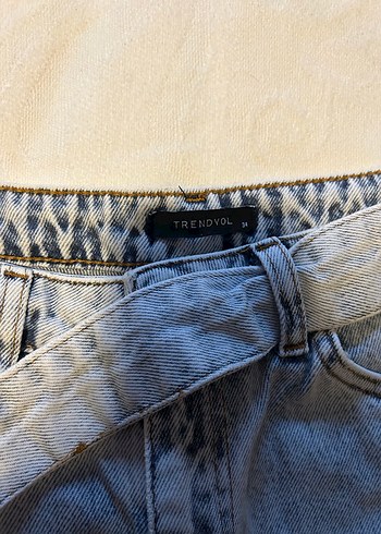 Kemer detaylı trendyol mom jean - Görsel 3