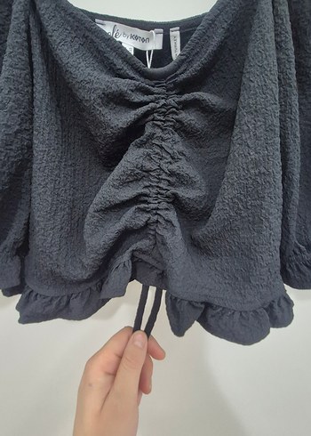 Siyah Fırfırlı Mini Bluz - Görsel 2