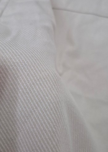 Düğmeli Krem Uzun Kollu Gömlek - Görsel 3