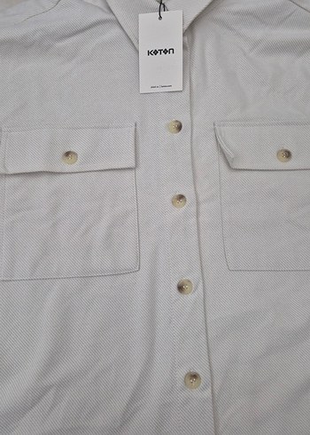 Düğmeli Krem Uzun Kollu Gömlek - Görsel 2