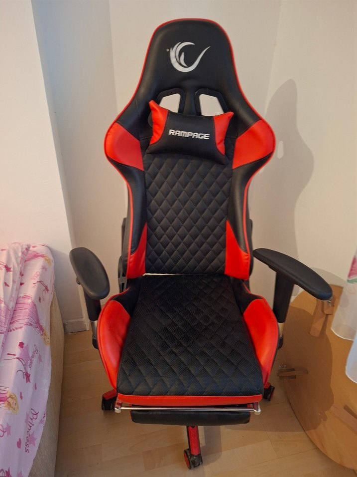 Kırmızı Siyah Oyuncu Koltuğu - Görsel 3