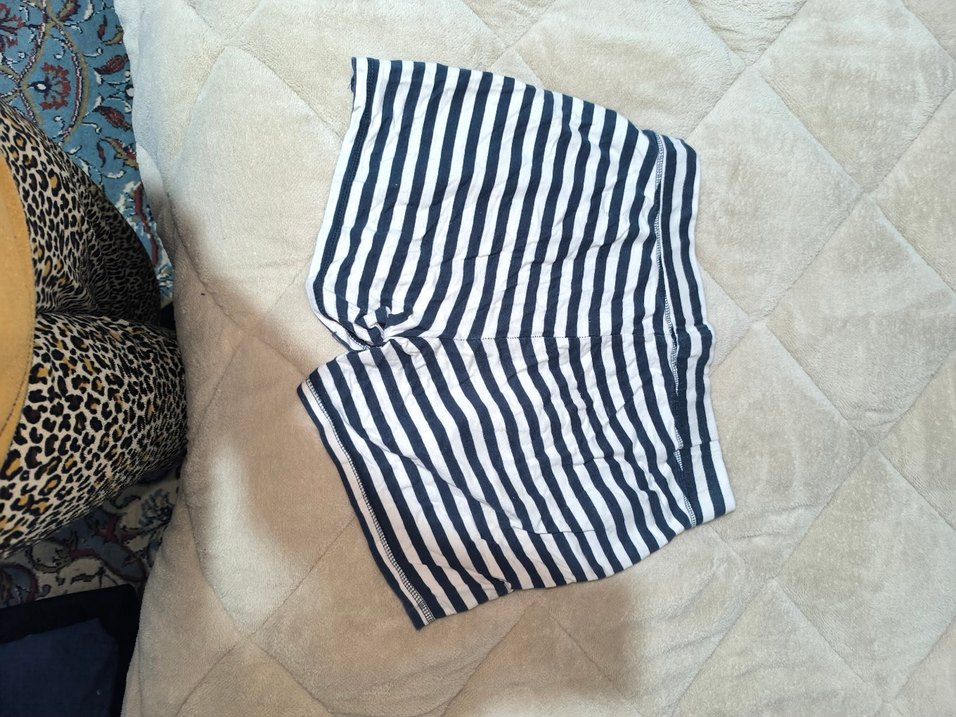 Kadın Beyaz Gri Çizgili Mini Şort - Görsel 2