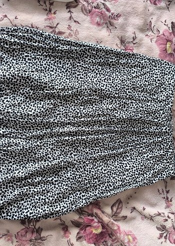 siyah yırtmaçlı dokuma viskon etek - Görsel 2