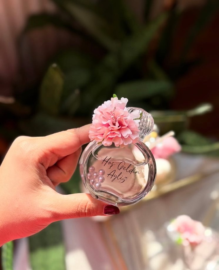 Pembe Parlak Çiçekli Hoş Geldin Sürprizi - Görsel 4