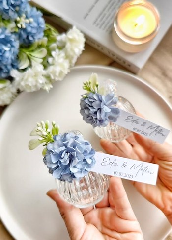 Mavi Pastel Çiçekli Cam Şişede Hediyelik
