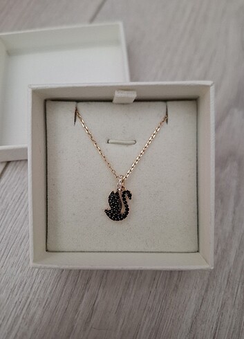 swarovski Swarovski Black Swan Kolye