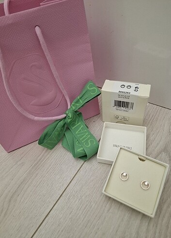 Swarovski Constella Düğme Küpe