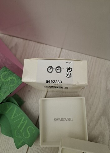 swarovski Swarovski Constella Düğme Küpe