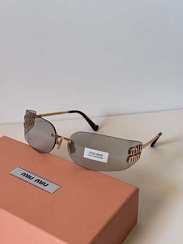 miu miu 57-22 gozluk