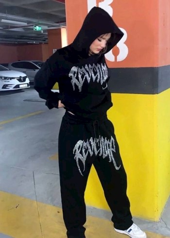 Siyah Baskılı Kadın Oversize Eşofman Takımı - Görsel 3