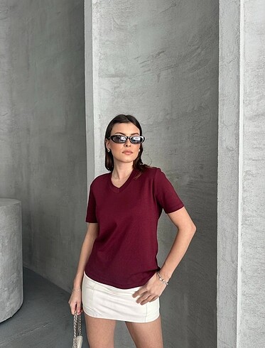 s Beden bordo Renk İTHAL MASSİMO DUTTİ BORDO TSHIRT V YAKA S M L