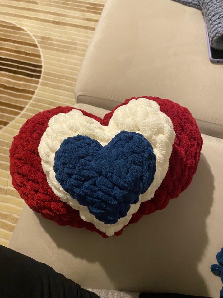 Örgü Kalp Şeklinde Yastık - Görsel 2