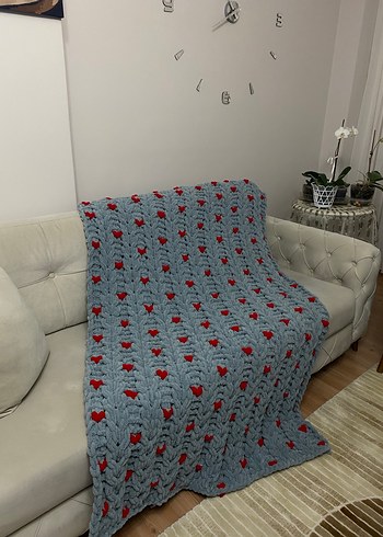 Gri Örgü Başak Desenli Kalpli Battaniye - Görsel 3