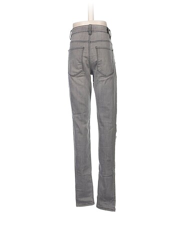 34 Beden Bershka Jean / Kot %70 İndirimli.