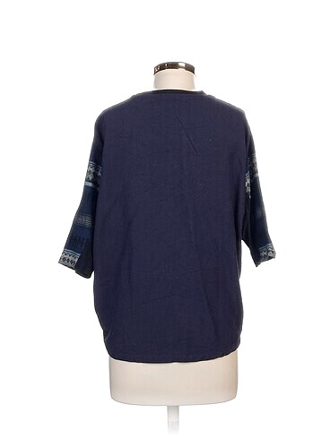 s Beden Zara T-shirt %70 İndirimli.