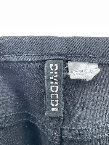 34 Beden siyah Renk H&M Jean / Kot %70 İndirimli.