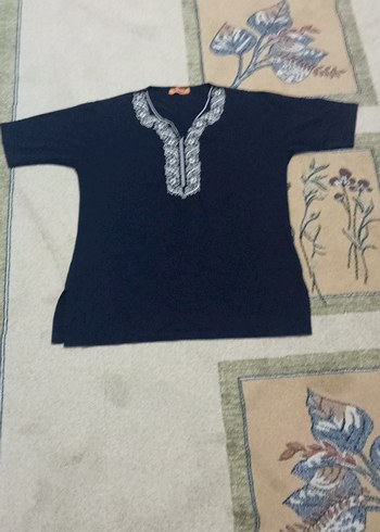 Nakışlı Siyah Kadın Bluz - Görsel 4