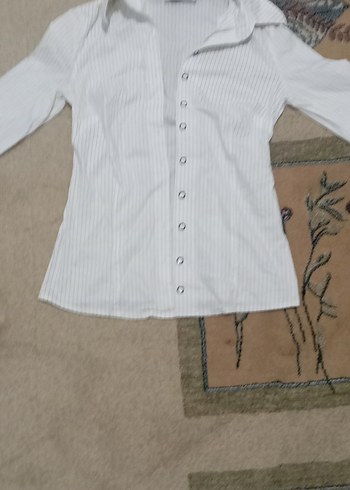 Düğmeli Beyaz Pamuklu Kadın Gömlek - Görsel 3