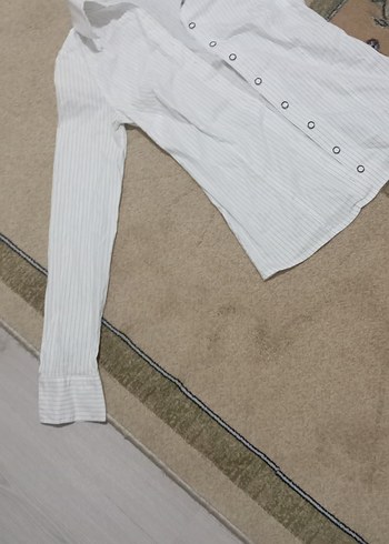 Düğmeli Beyaz Pamuklu Kadın Gömlek - Görsel 10