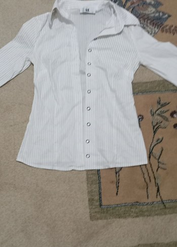 Düğmeli Beyaz Pamuklu Kadın Gömlek - Görsel 4