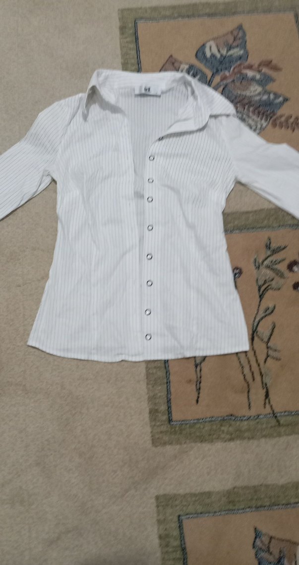 Düğmeli Beyaz Pamuklu Kadın Gömlek - Görsel 4