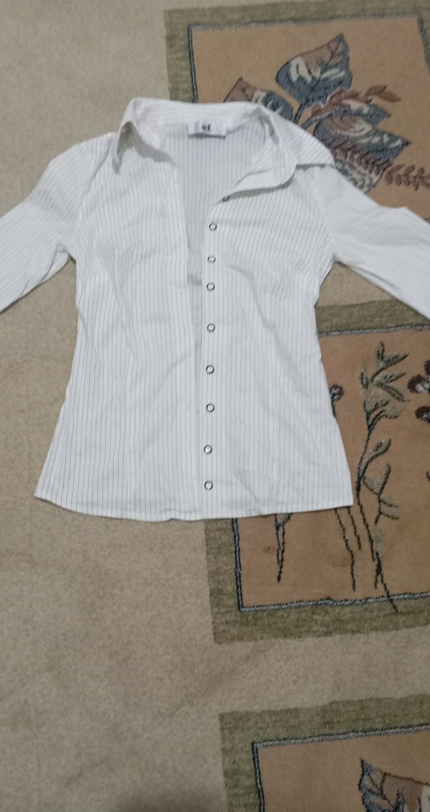 Düğmeli Beyaz Pamuklu Kadın Gömlek - Görsel 5