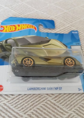 Hot Wheels Lamborghini Sian FKP 37 Oyuncak Araba