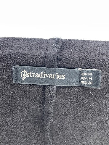 m Beden siyah Renk Stradivarius Hırka %70 İndirimli.