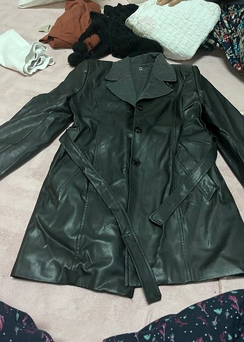 Düğmeli Siyah Deri Kadın Ceket - Görsel 3