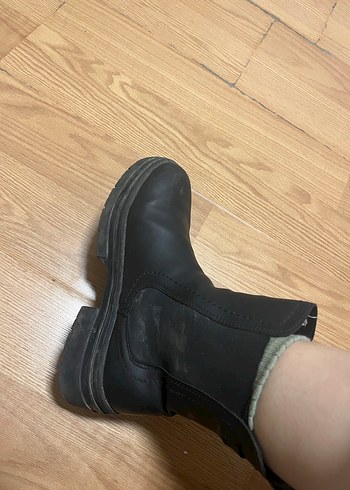 Siyah Dolgu Topuklu Lastik Bot - Görsel 4