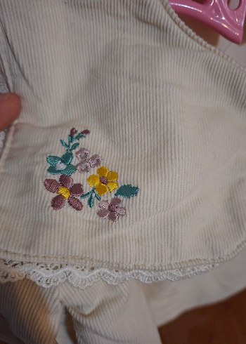Çiçek İşlemeli Keten Kız Gömleği - Görsel 3