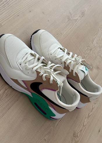 43 Beden NIKE ERKEK SPOR AYAKKABI