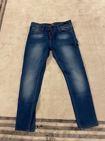 CHASIN TAPERED FIT JEAN