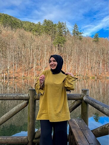 Bisiklet Yaka Detaylı Sweatshirt