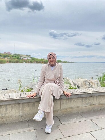Kuşak Detaylı Ceket