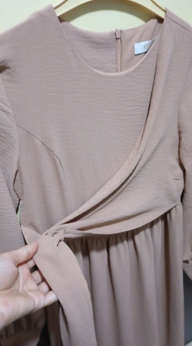 Bej Kadın Uzun Kollu Piliseli Uzun Elbise - Görsel 2