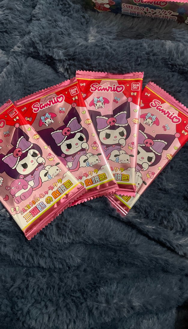 Sanrio hologramik kartlar 4 adet paket - Görsel 3
