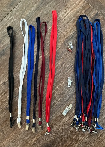 17 Adet Renkli Yaka İpi (Lanyard)